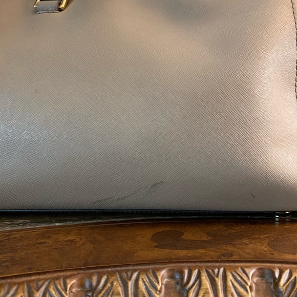 Michael Kors Kellen Saffiano Satchel Purse - Picture 6 of 16